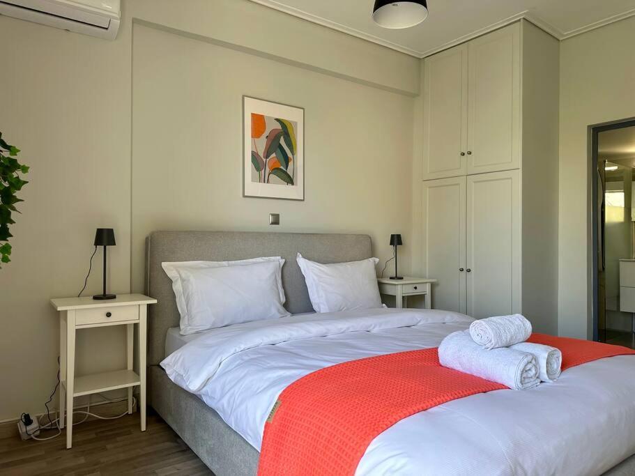 Apartment D150 Orange & New Life - Cloud9 In The *