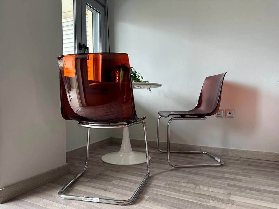 D150 Orange & New Life - Cloud9 In The Apartment