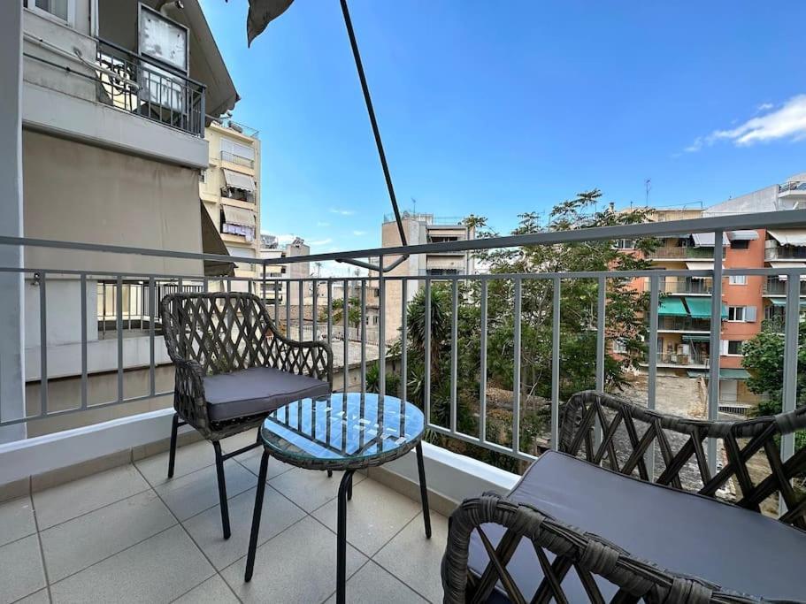 D150 Orange & New Life - Cloud9 In The Appartement Athene